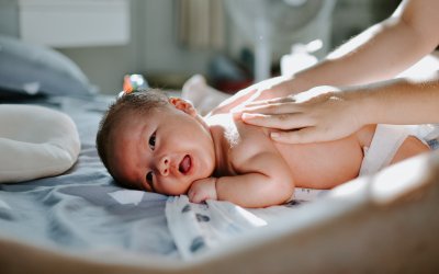 Masáž miminek - dotek jako základní péče o dítě